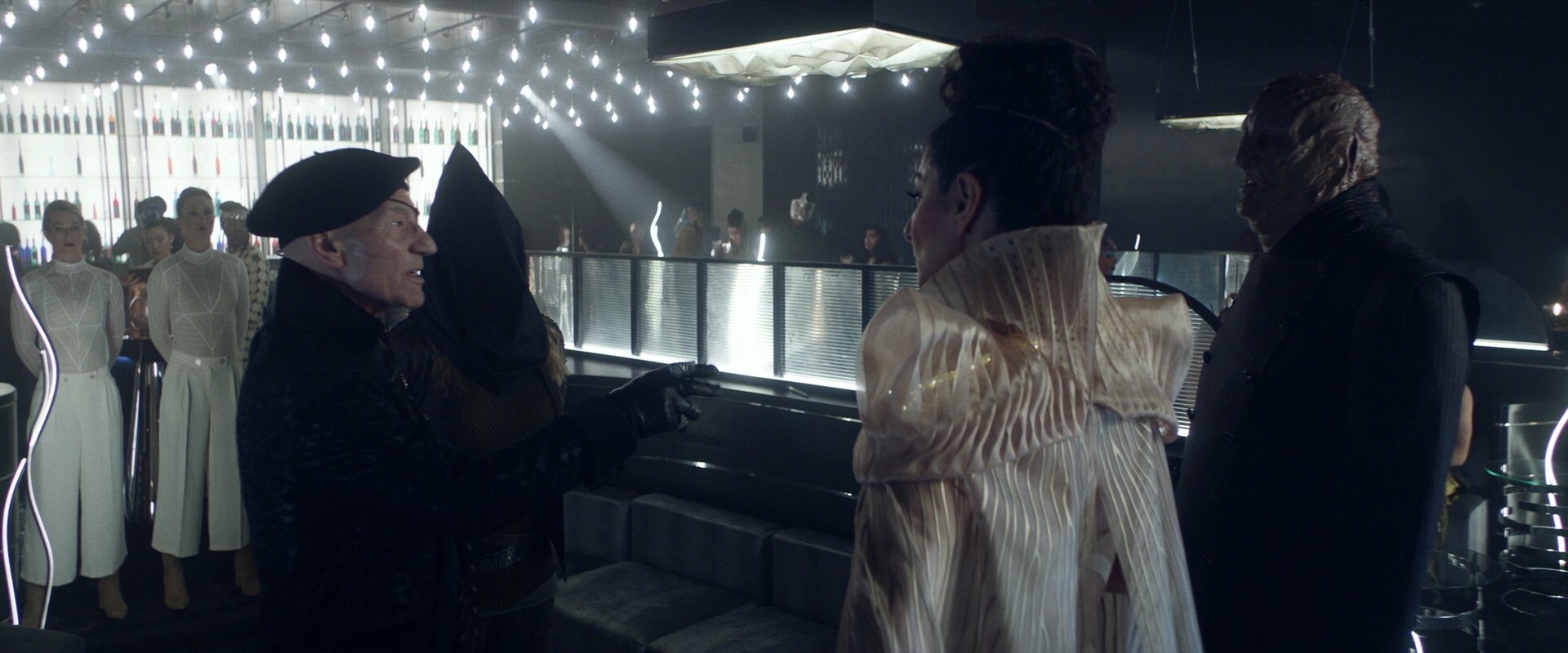 extant_StarTrek_PIC_1x05-StardustCityRag_3117.jpg