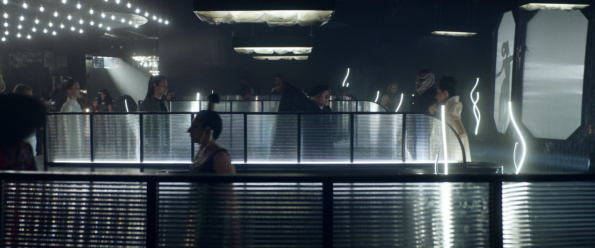 extant_StarTrek_PIC_1x05-StardustCityRag_3122.jpg