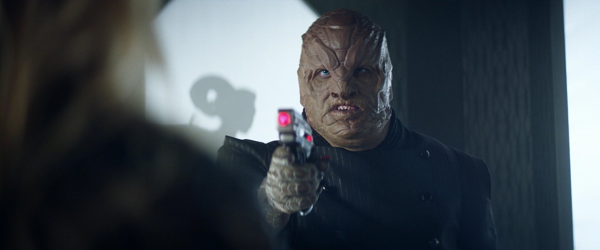 extant_StarTrek_PIC_1x05-StardustCityRag_3195.jpg