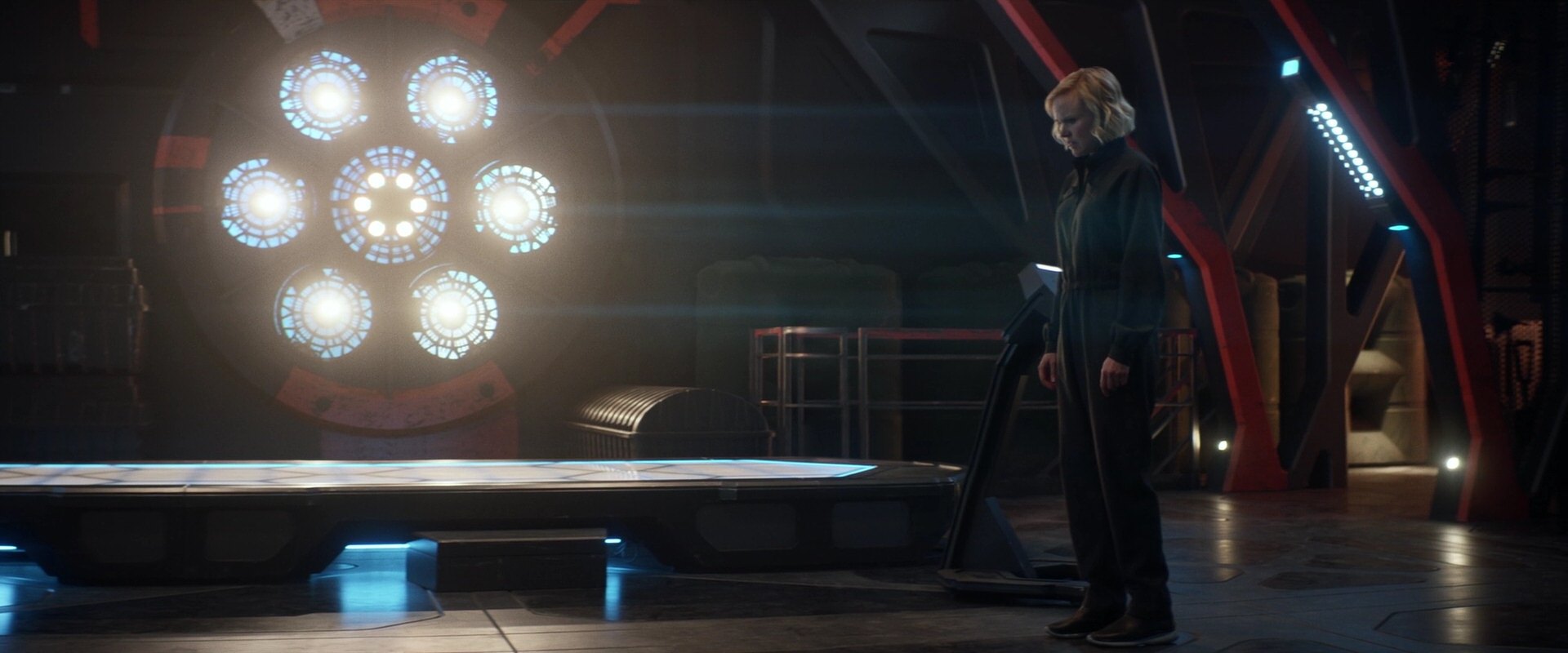 extant_StarTrek_PIC_1x05-StardustCityRag_3275.jpg
