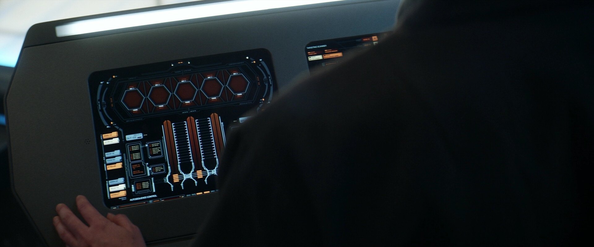 extant_StarTrek_PIC_1x05-StardustCityRag_3299.jpg