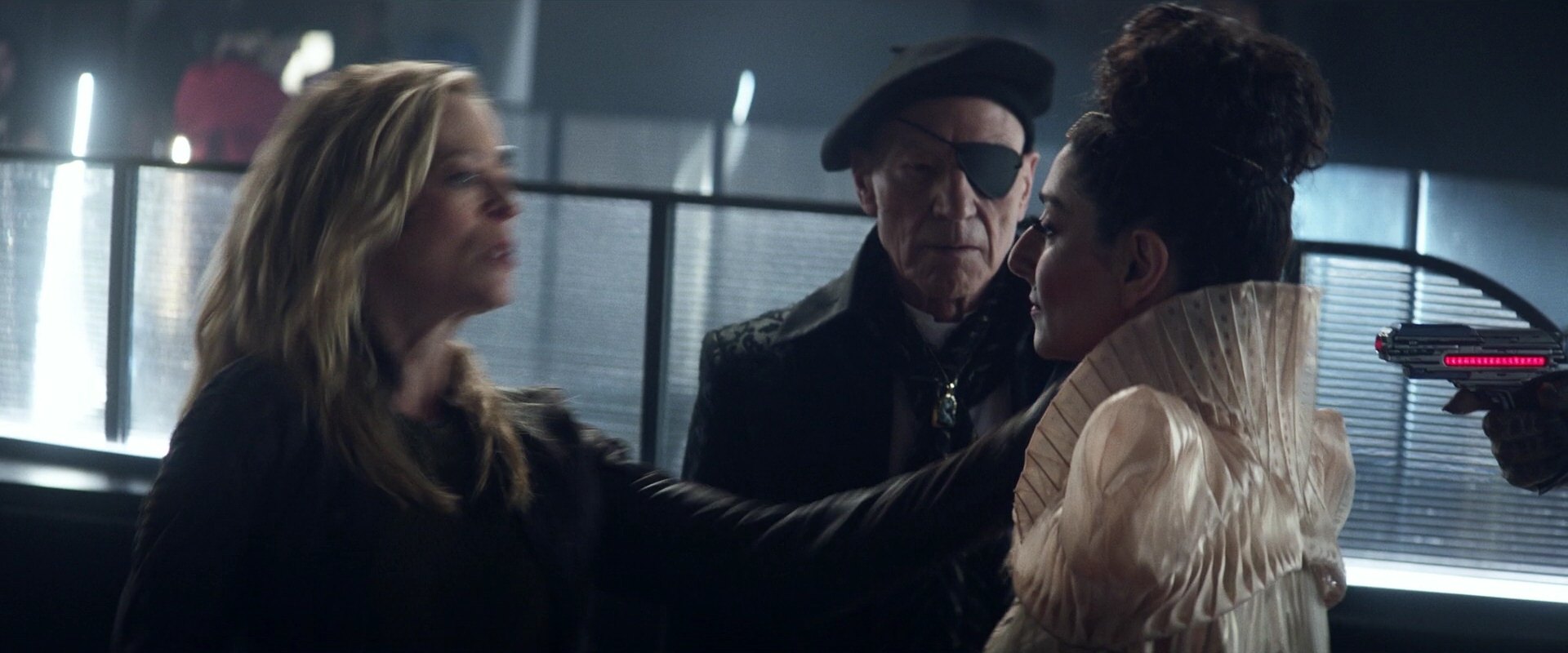 extant_StarTrek_PIC_1x05-StardustCityRag_3421.jpg