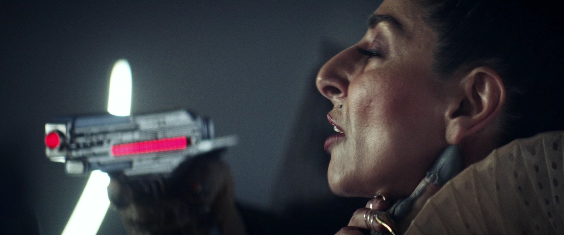 extant_StarTrek_PIC_1x05-StardustCityRag_3428.jpg