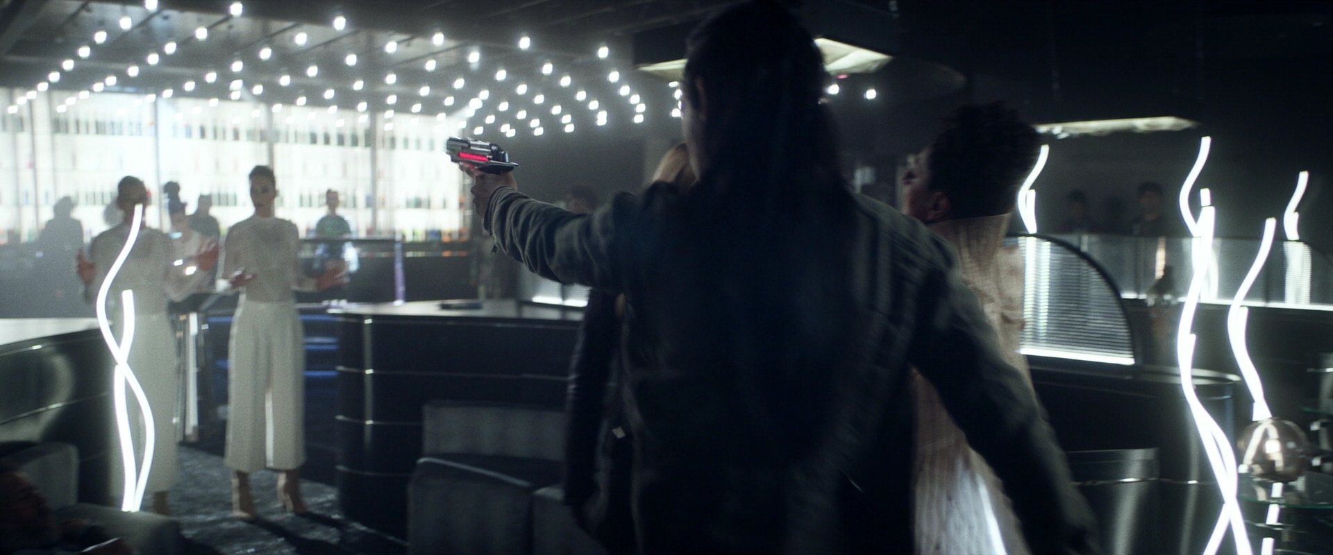 extant_StarTrek_PIC_1x05-StardustCityRag_3491.jpg