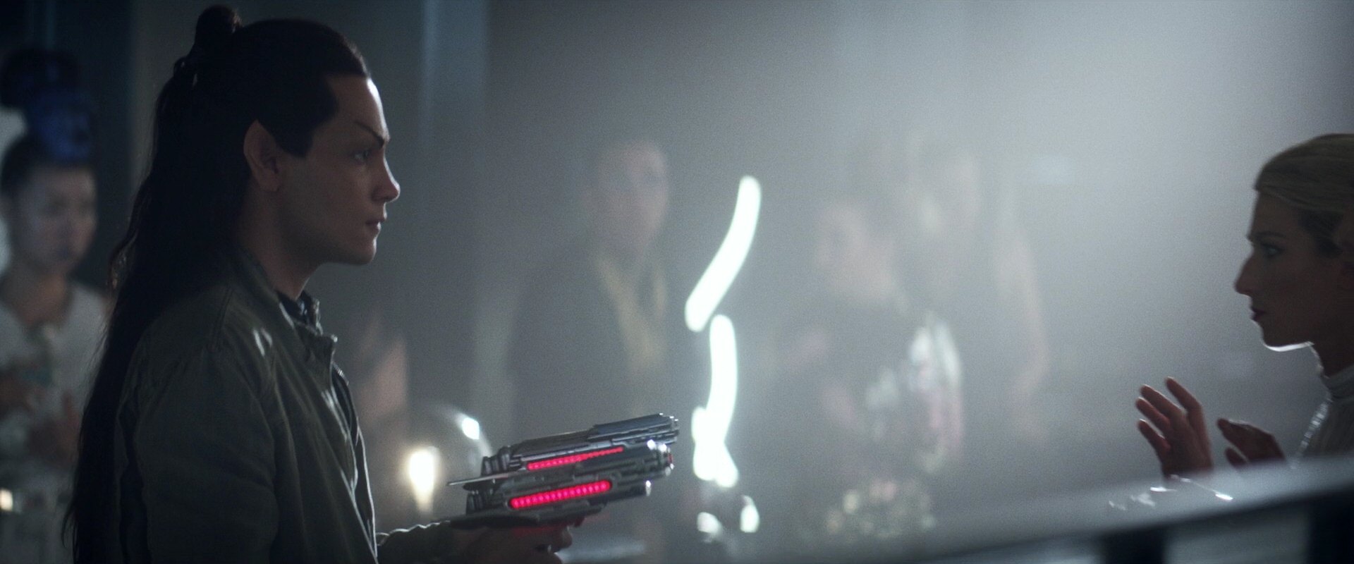 extant_StarTrek_PIC_1x05-StardustCityRag_3497.jpg