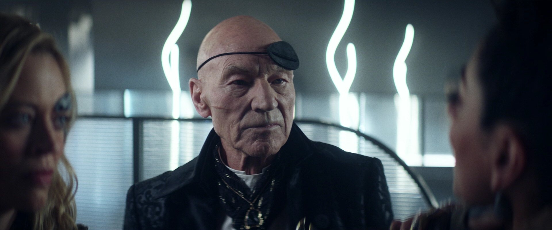 extant_StarTrek_PIC_1x05-StardustCityRag_3530.jpg