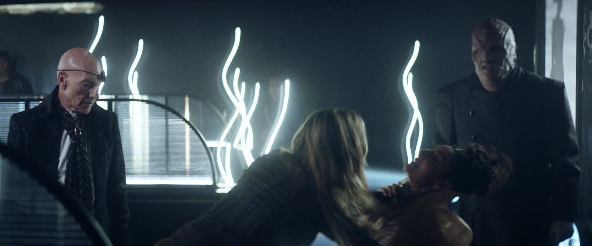 extant_StarTrek_PIC_1x05-StardustCityRag_3544.jpg