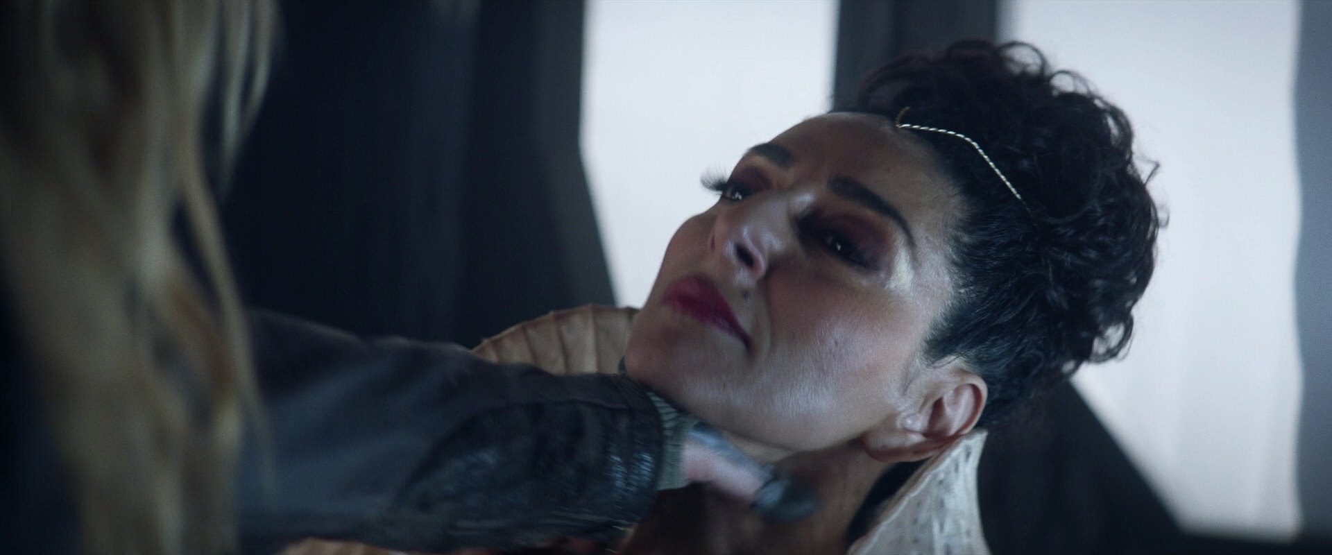 extant_StarTrek_PIC_1x05-StardustCityRag_3595.jpg