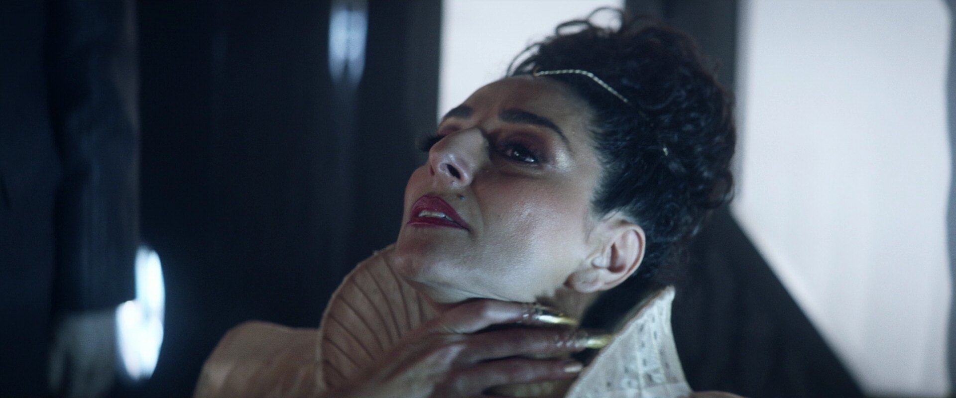extant_StarTrek_PIC_1x05-StardustCityRag_3596.jpg