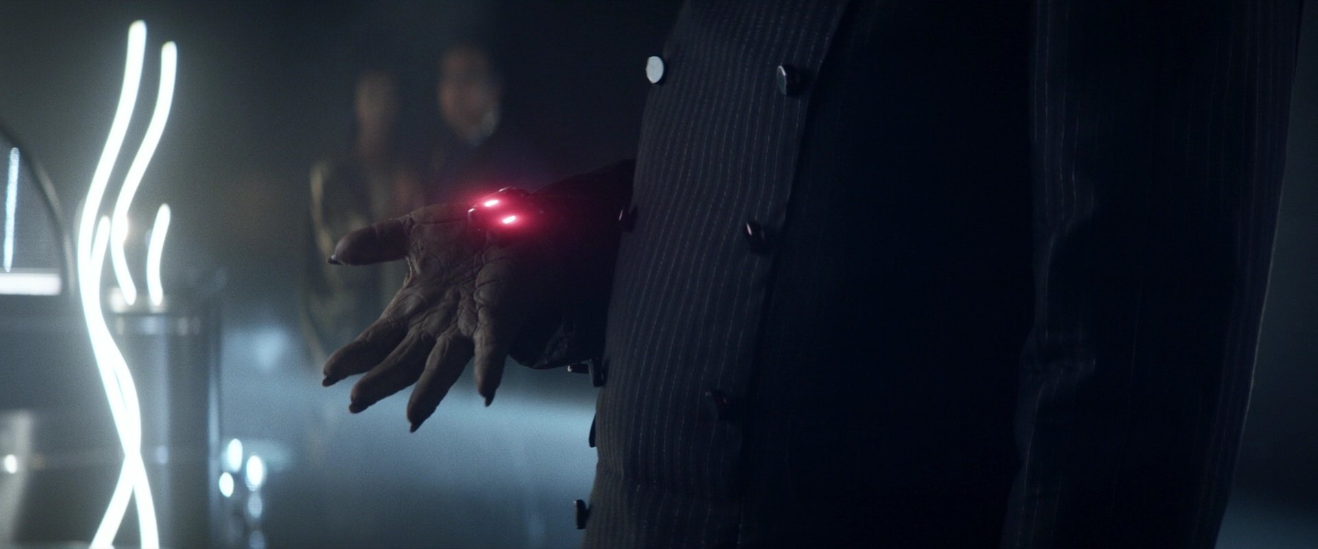 extant_StarTrek_PIC_1x05-StardustCityRag_3744.jpg