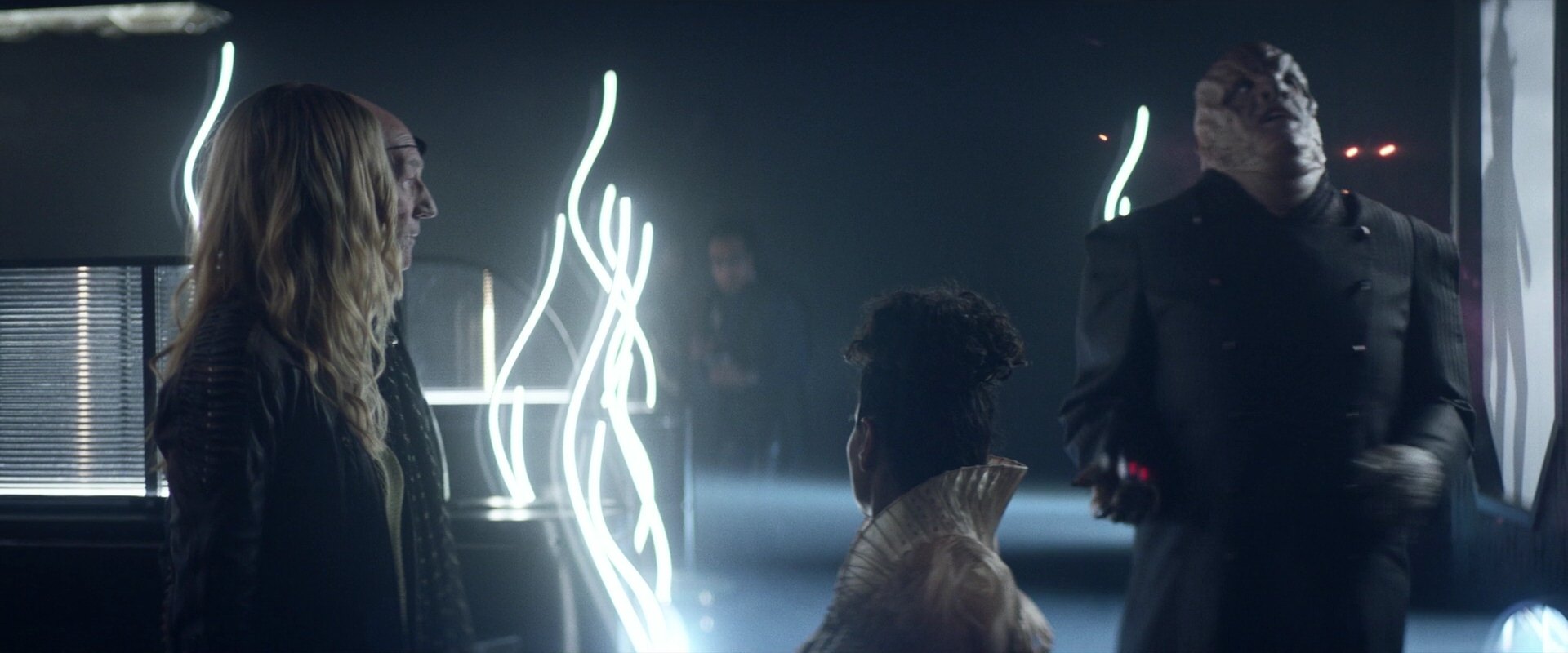 extant_StarTrek_PIC_1x05-StardustCityRag_3750.jpg