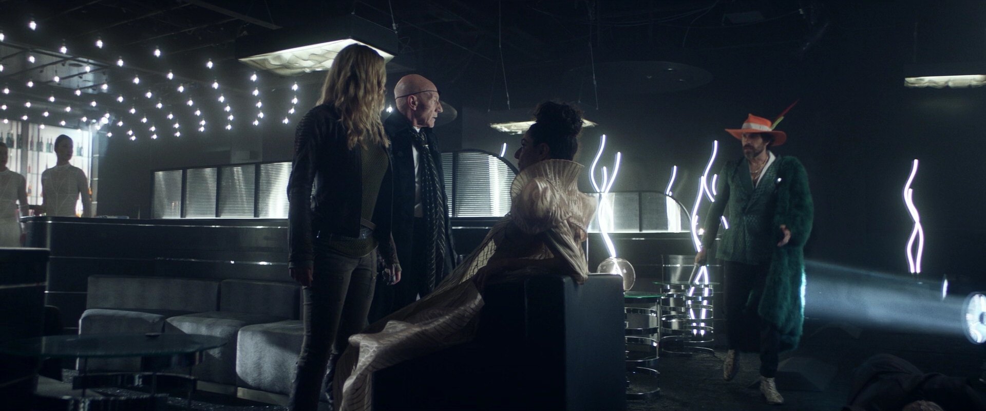 extant_StarTrek_PIC_1x05-StardustCityRag_3756.jpg