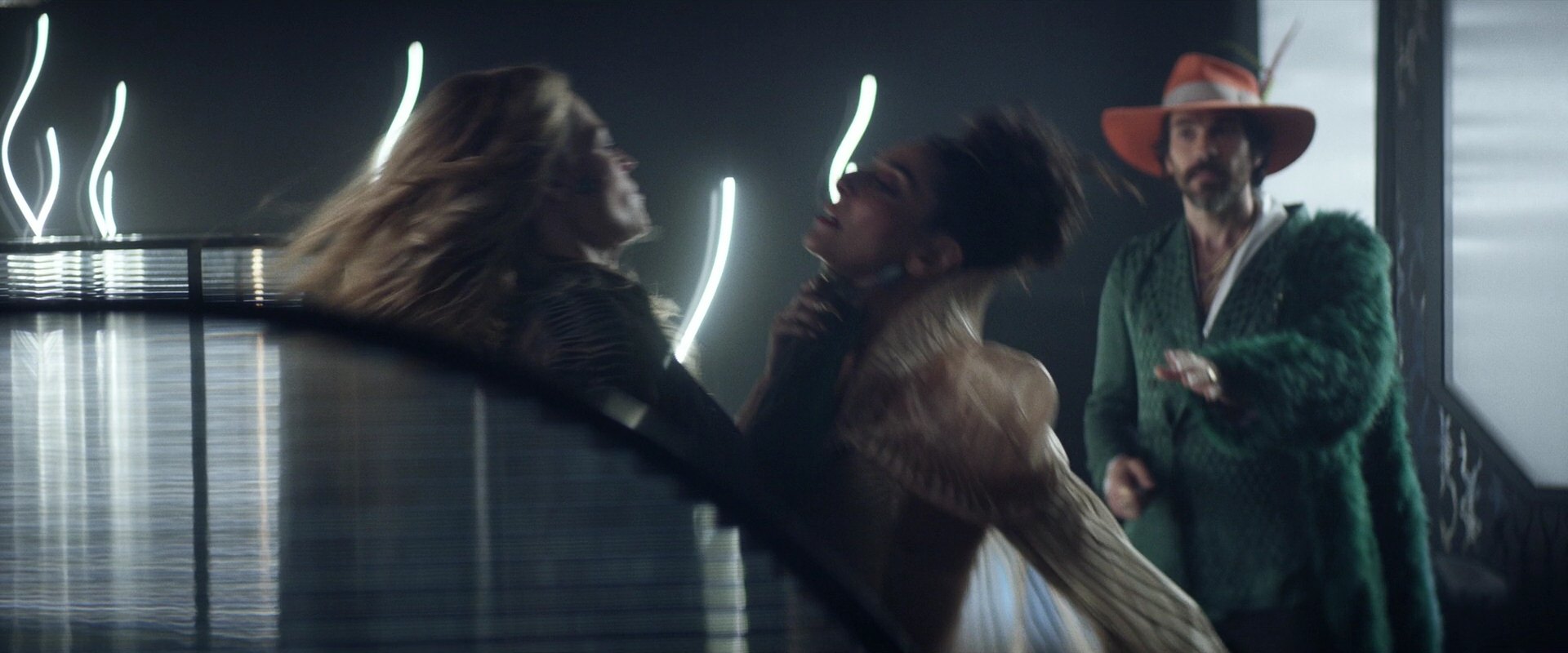 extant_StarTrek_PIC_1x05-StardustCityRag_3810.jpg