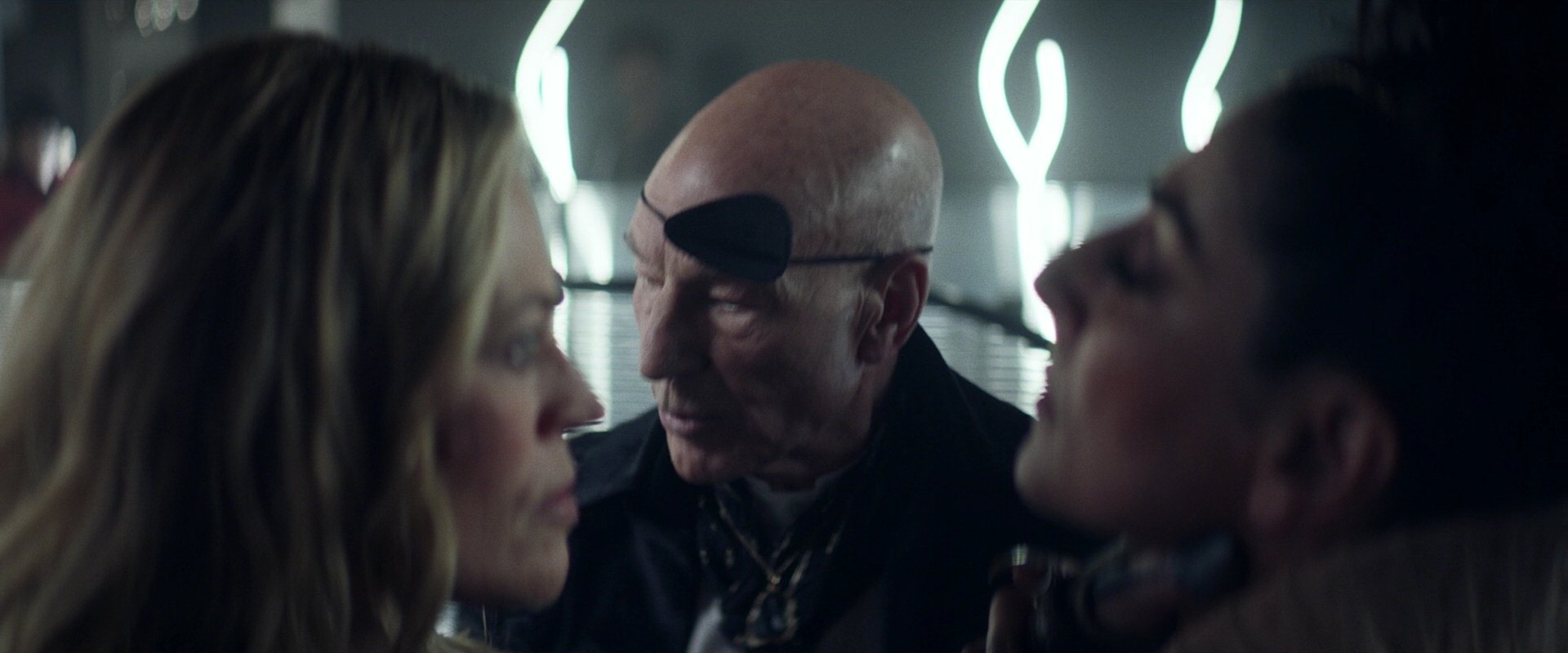extant_StarTrek_PIC_1x05-StardustCityRag_3841.jpg