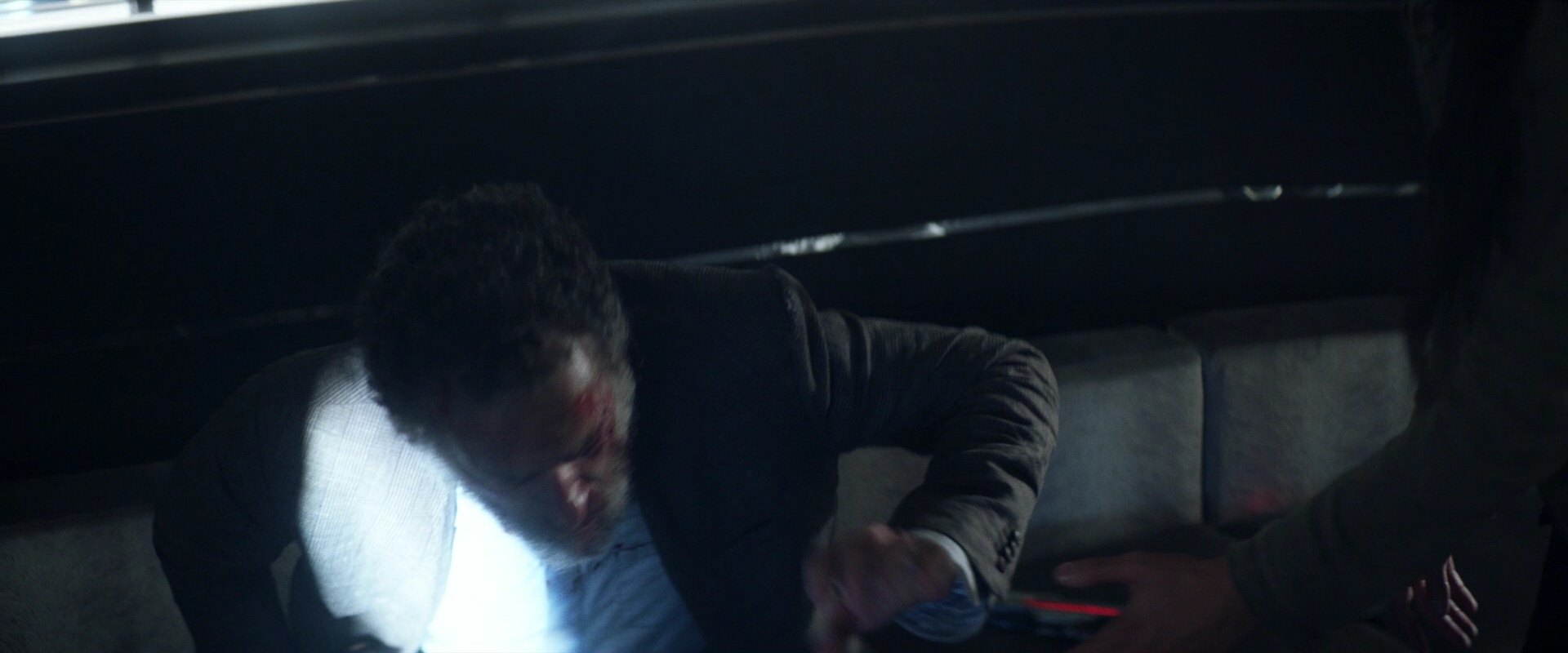 extant_StarTrek_PIC_1x05-StardustCityRag_3846.jpg