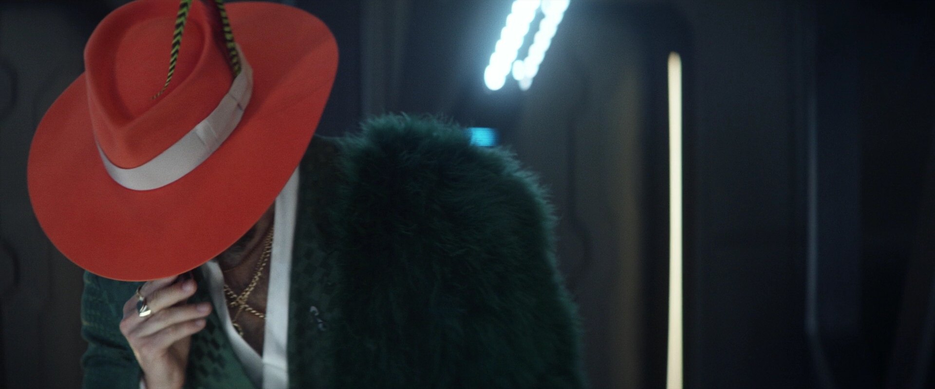 extant_StarTrek_PIC_1x05-StardustCityRag_3874.jpg