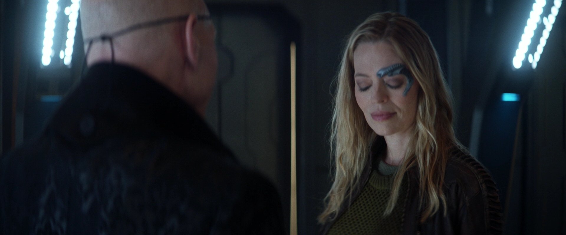extant_StarTrek_PIC_1x05-StardustCityRag_3911.jpg