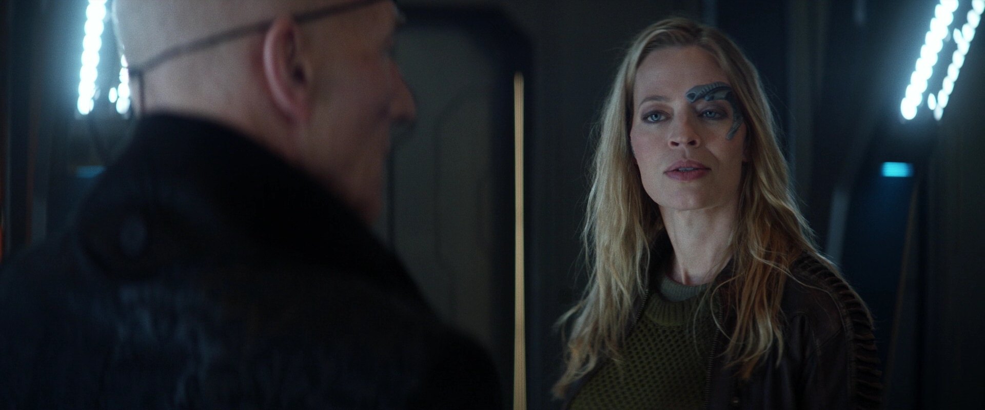 extant_StarTrek_PIC_1x05-StardustCityRag_3927.jpg