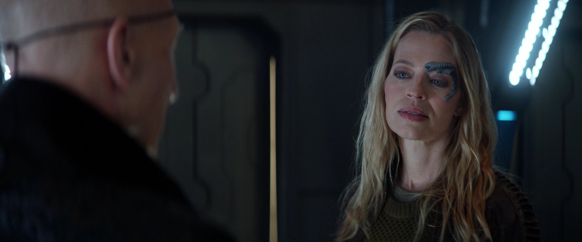 extant_StarTrek_PIC_1x05-StardustCityRag_3938.jpg