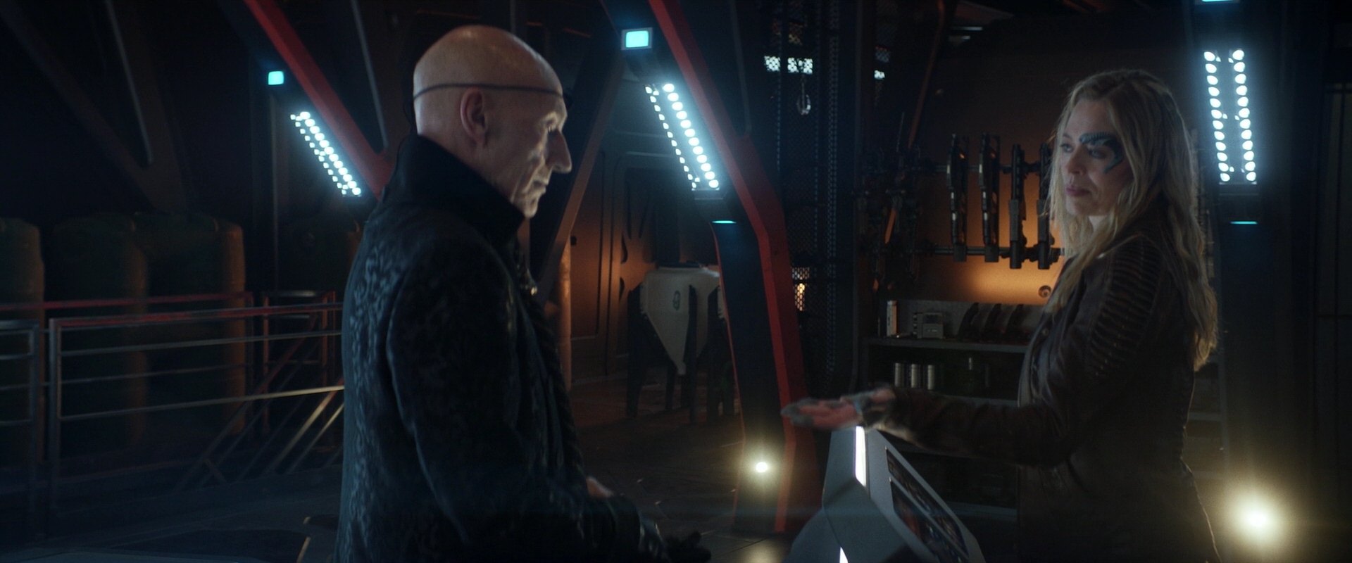 extant_StarTrek_PIC_1x05-StardustCityRag_3946.jpg