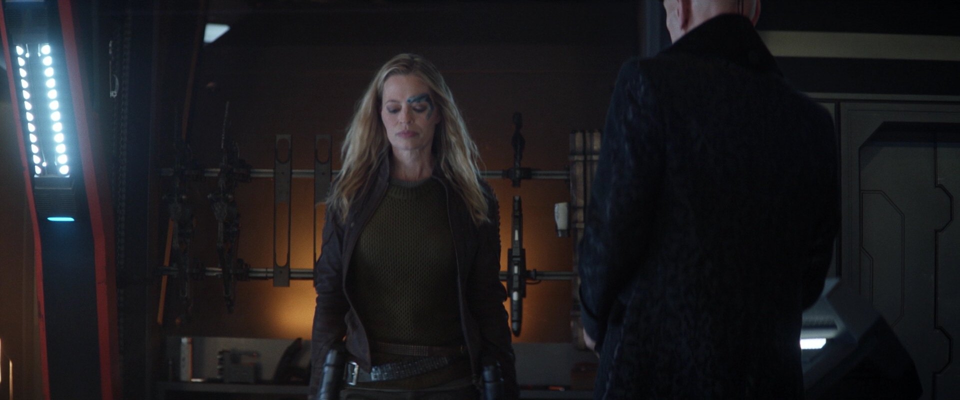 extant_StarTrek_PIC_1x05-StardustCityRag_3978.jpg