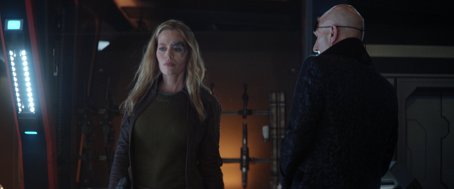 extant_StarTrek_PIC_1x05-StardustCityRag_3980.jpg