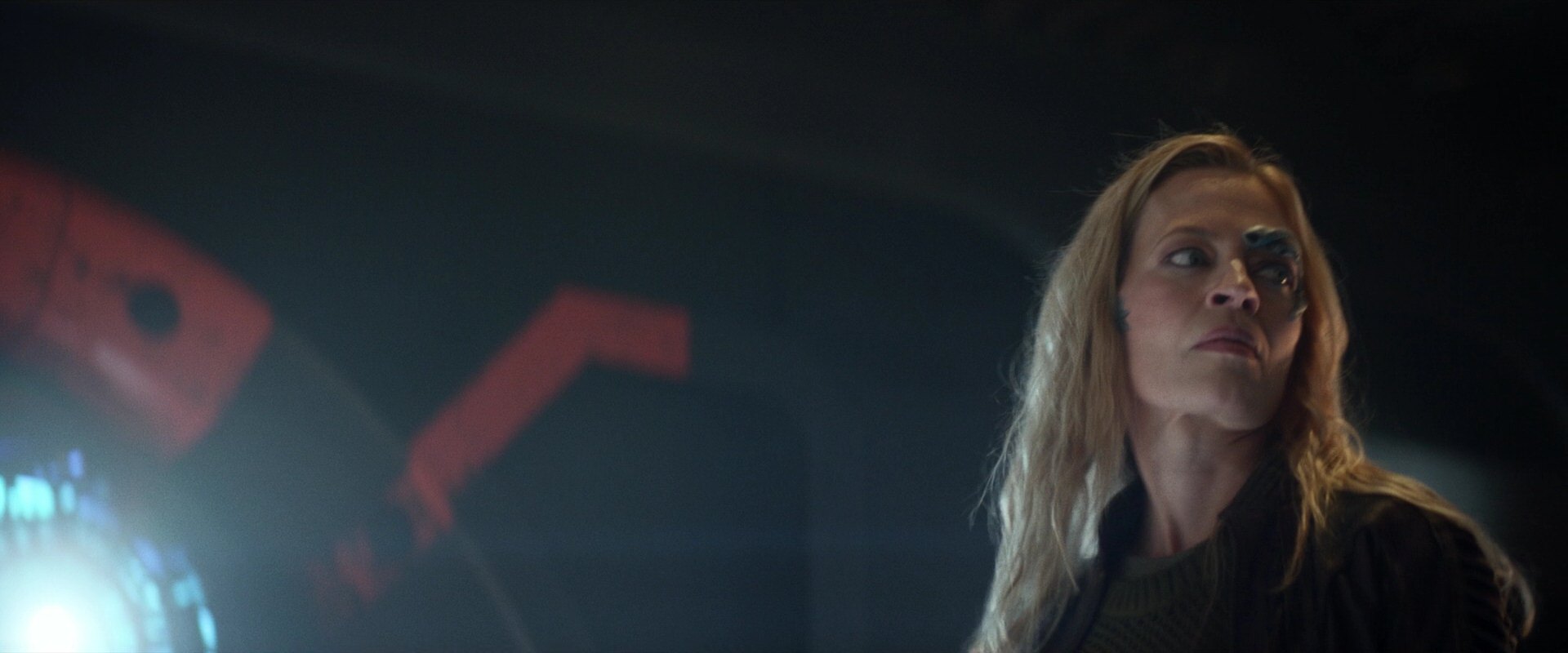 extant_StarTrek_PIC_1x05-StardustCityRag_4054.jpg