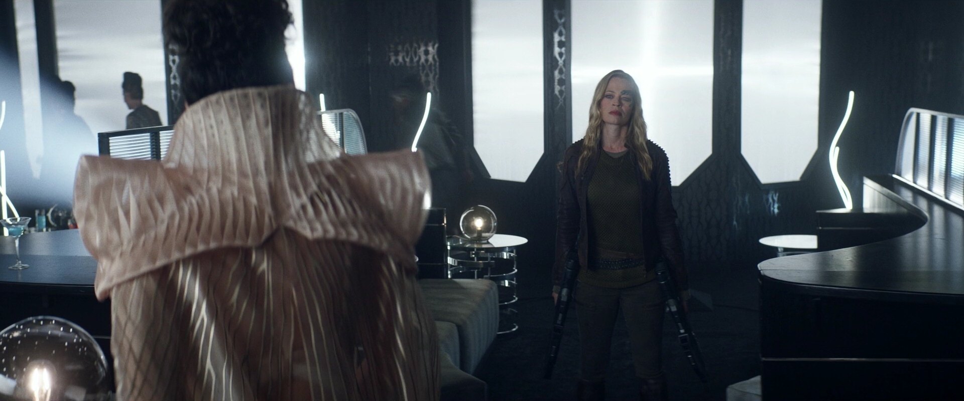 extant_StarTrek_PIC_1x05-StardustCityRag_4081.jpg
