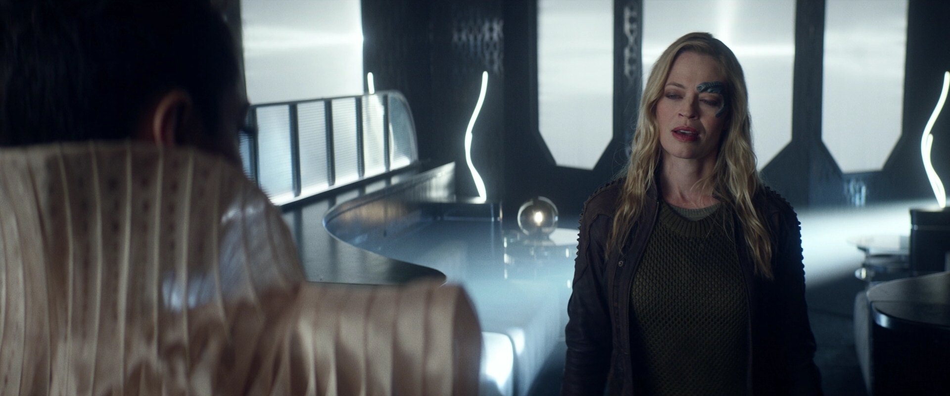 extant_StarTrek_PIC_1x05-StardustCityRag_4104.jpg