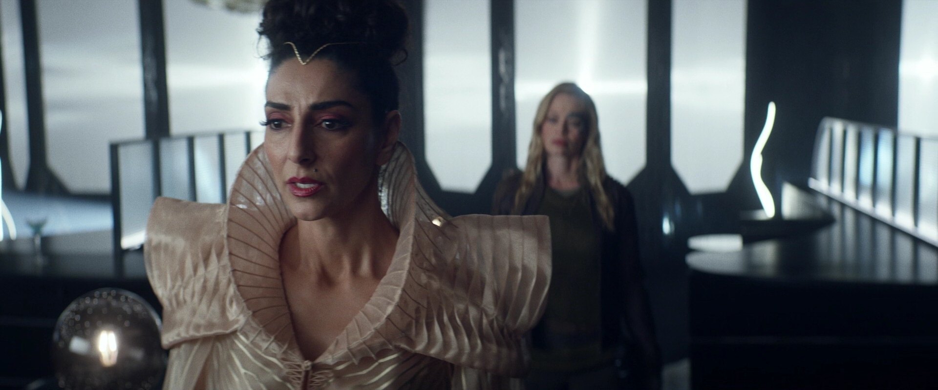 extant_StarTrek_PIC_1x05-StardustCityRag_4122.jpg