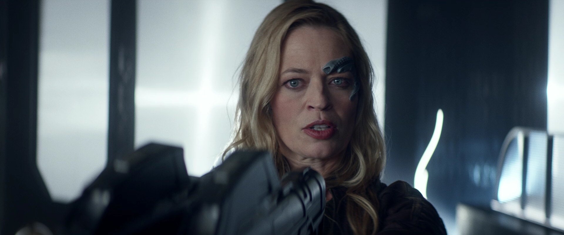extant_StarTrek_PIC_1x05-StardustCityRag_4202.jpg