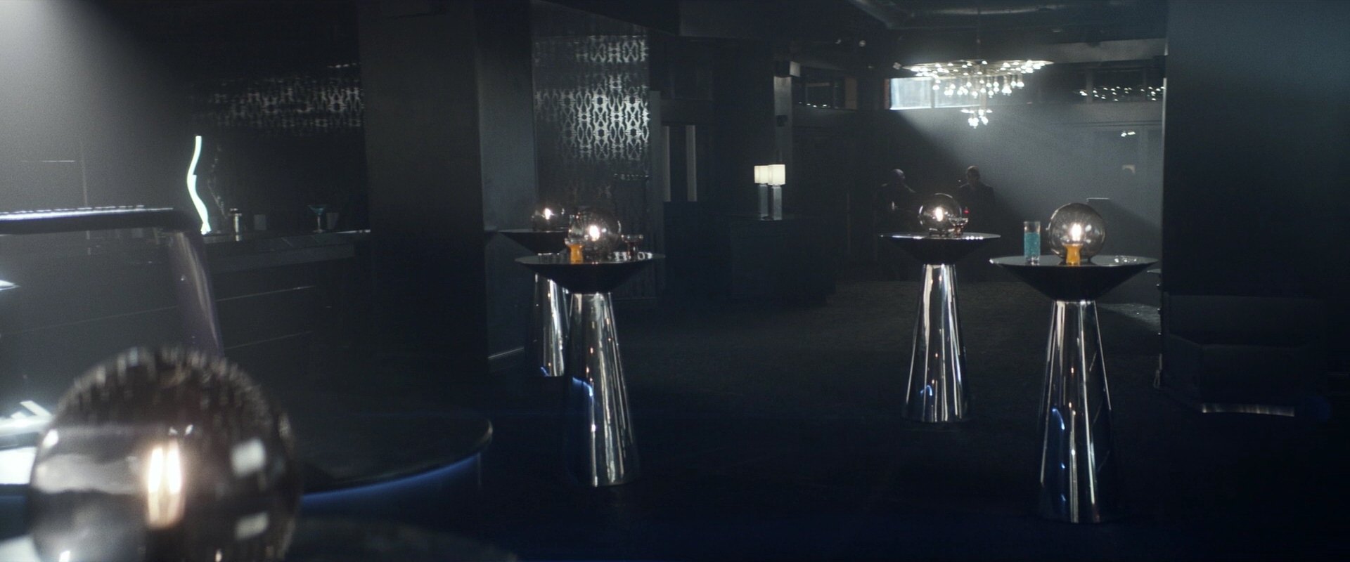 extant_StarTrek_PIC_1x05-StardustCityRag_4220.jpg