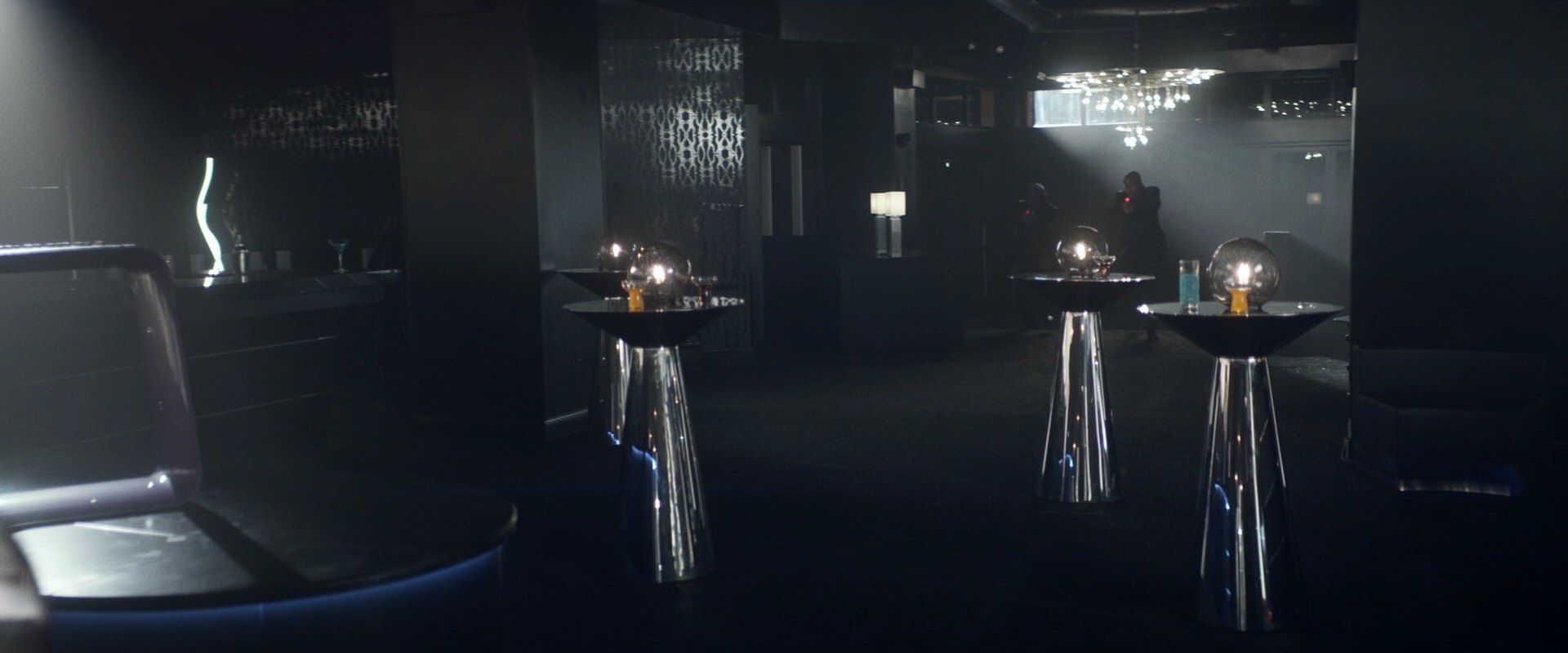 extant_StarTrek_PIC_1x05-StardustCityRag_4221.jpg