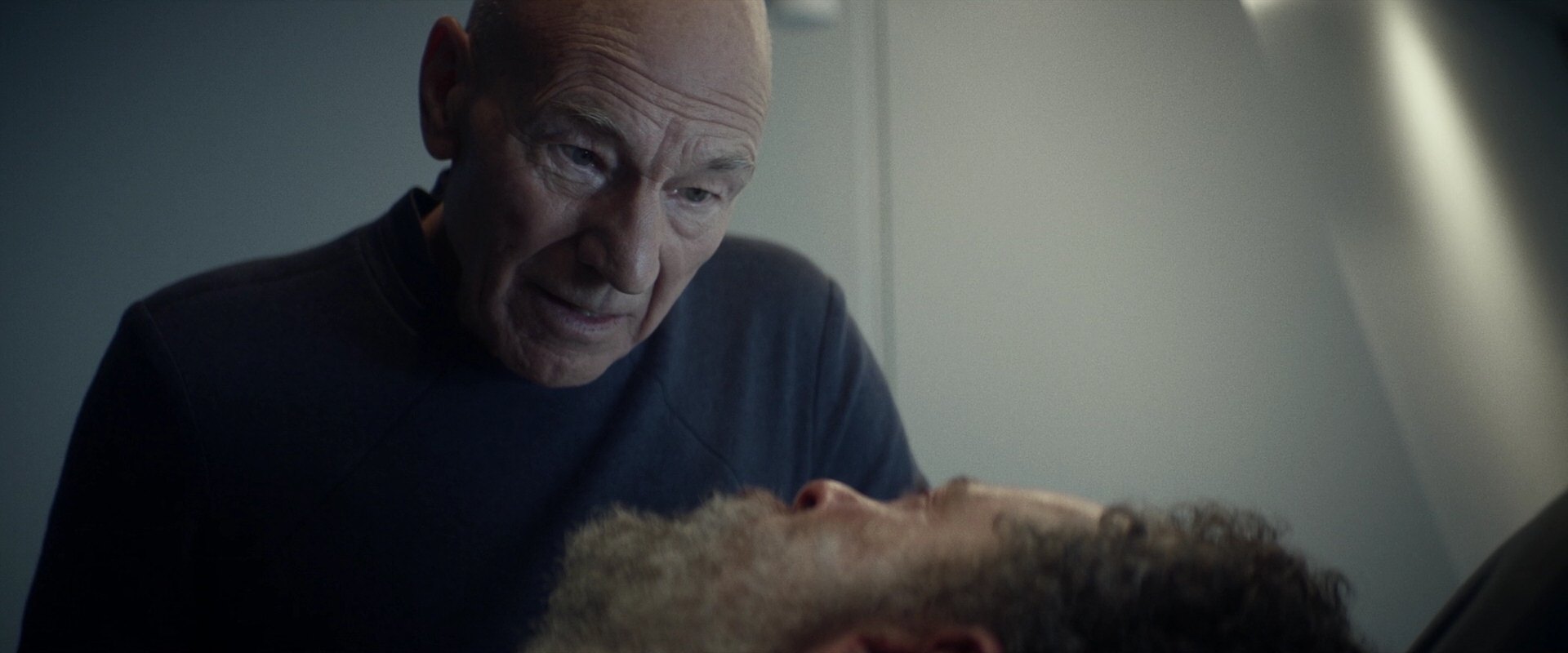 extant_StarTrek_PIC_1x05-StardustCityRag_4292.jpg