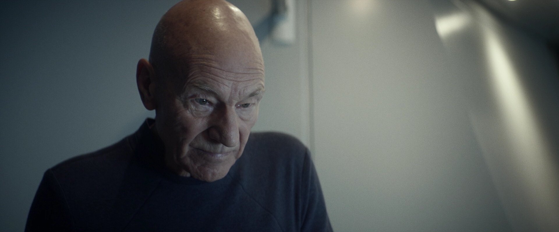 extant_StarTrek_PIC_1x05-StardustCityRag_4321.jpg
