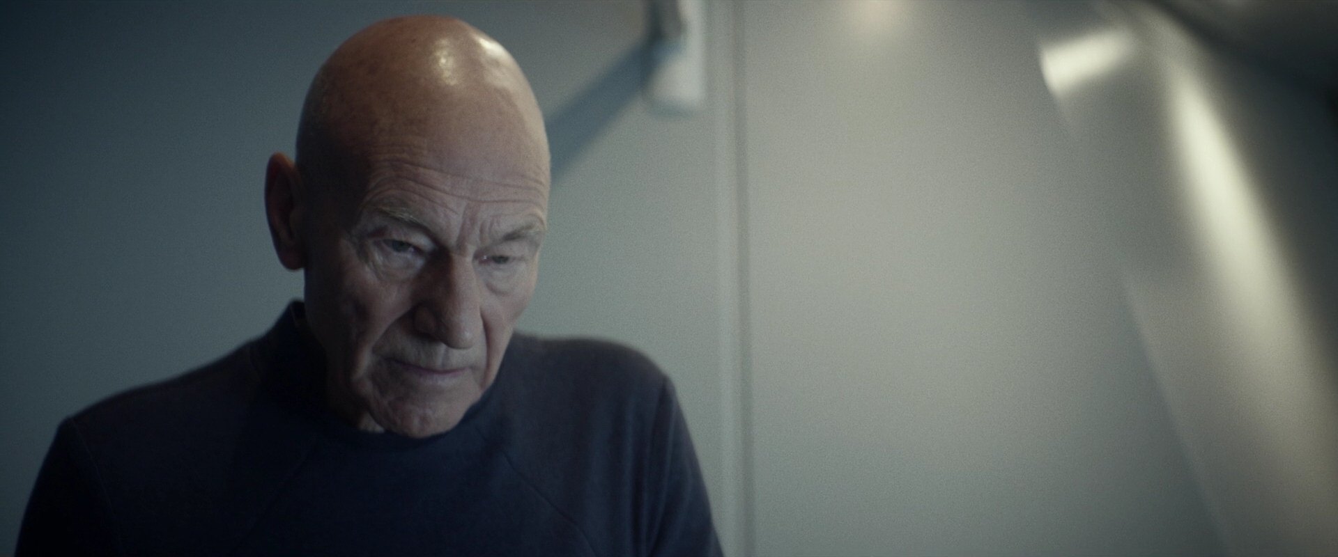 extant_StarTrek_PIC_1x05-StardustCityRag_4331.jpg