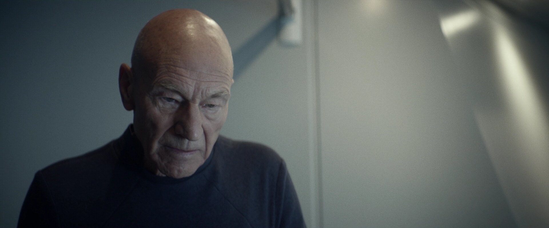 extant_StarTrek_PIC_1x05-StardustCityRag_4334.jpg