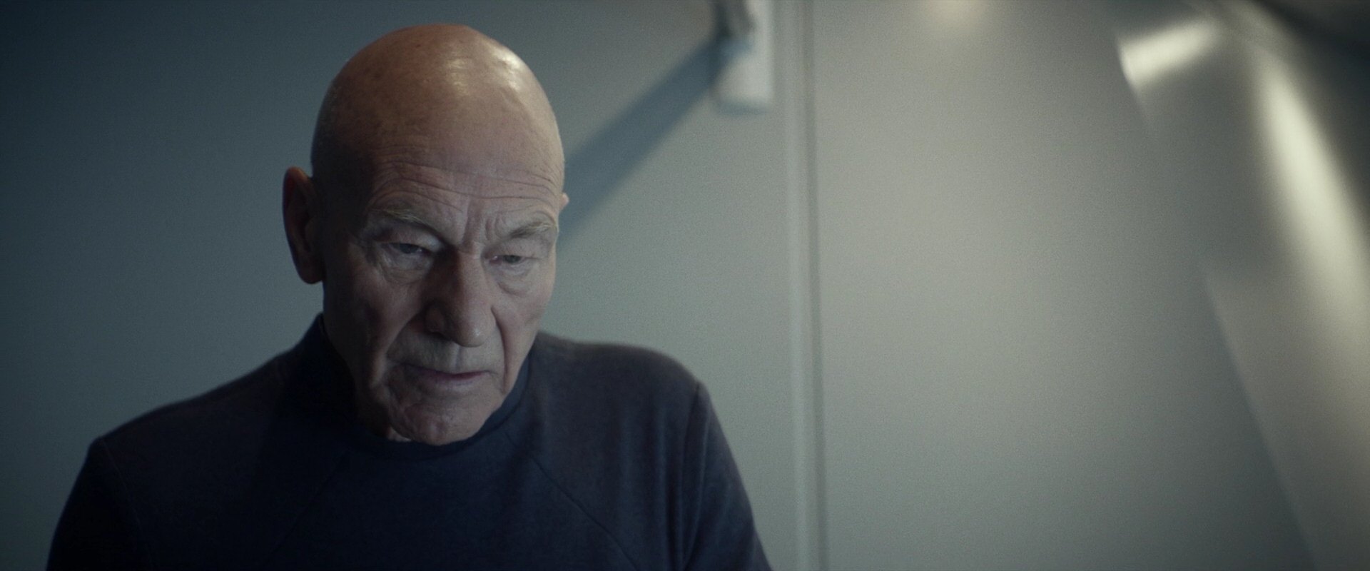 extant_StarTrek_PIC_1x05-StardustCityRag_4336.jpg