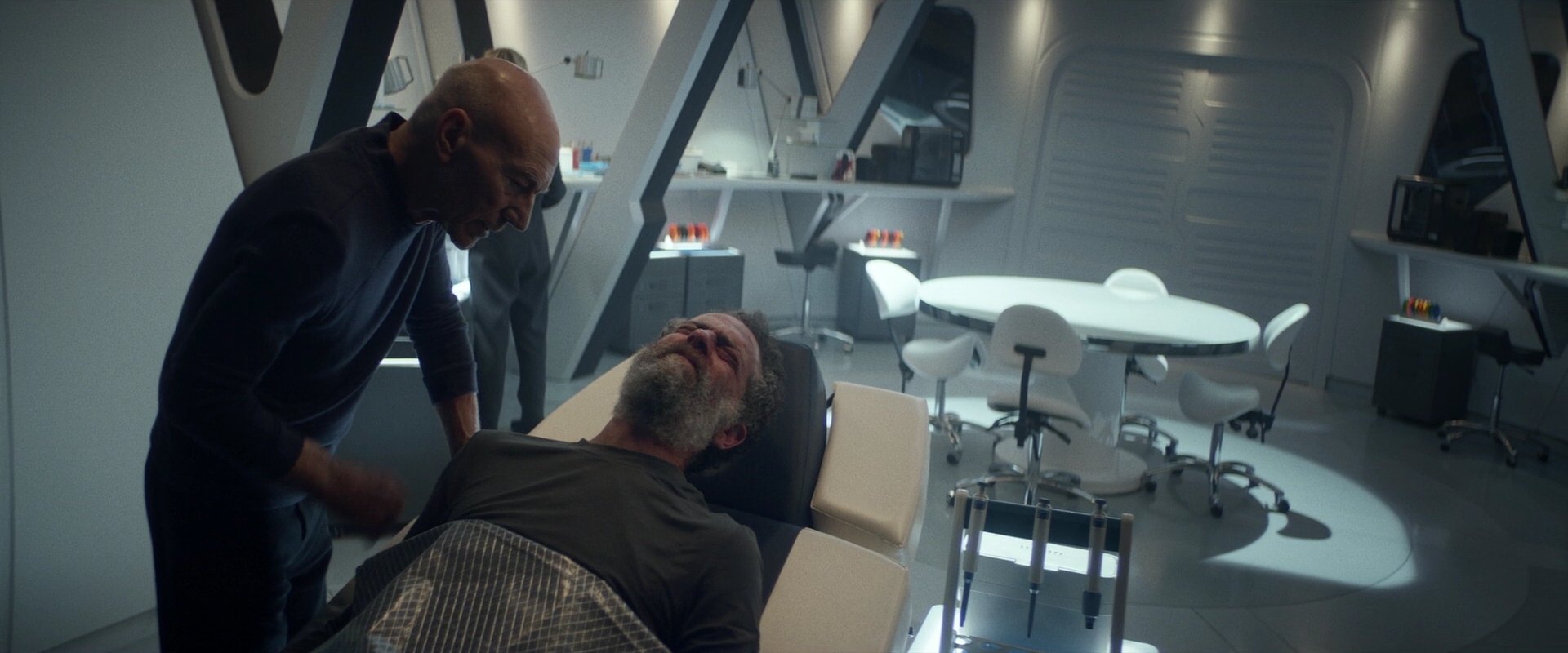 extant_StarTrek_PIC_1x05-StardustCityRag_4338.jpg