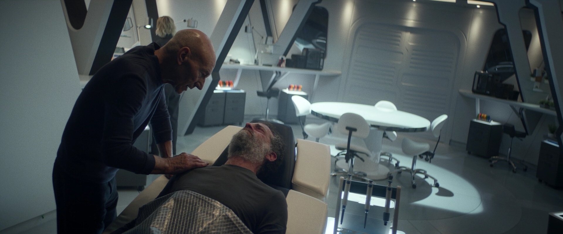 extant_StarTrek_PIC_1x05-StardustCityRag_4342.jpg