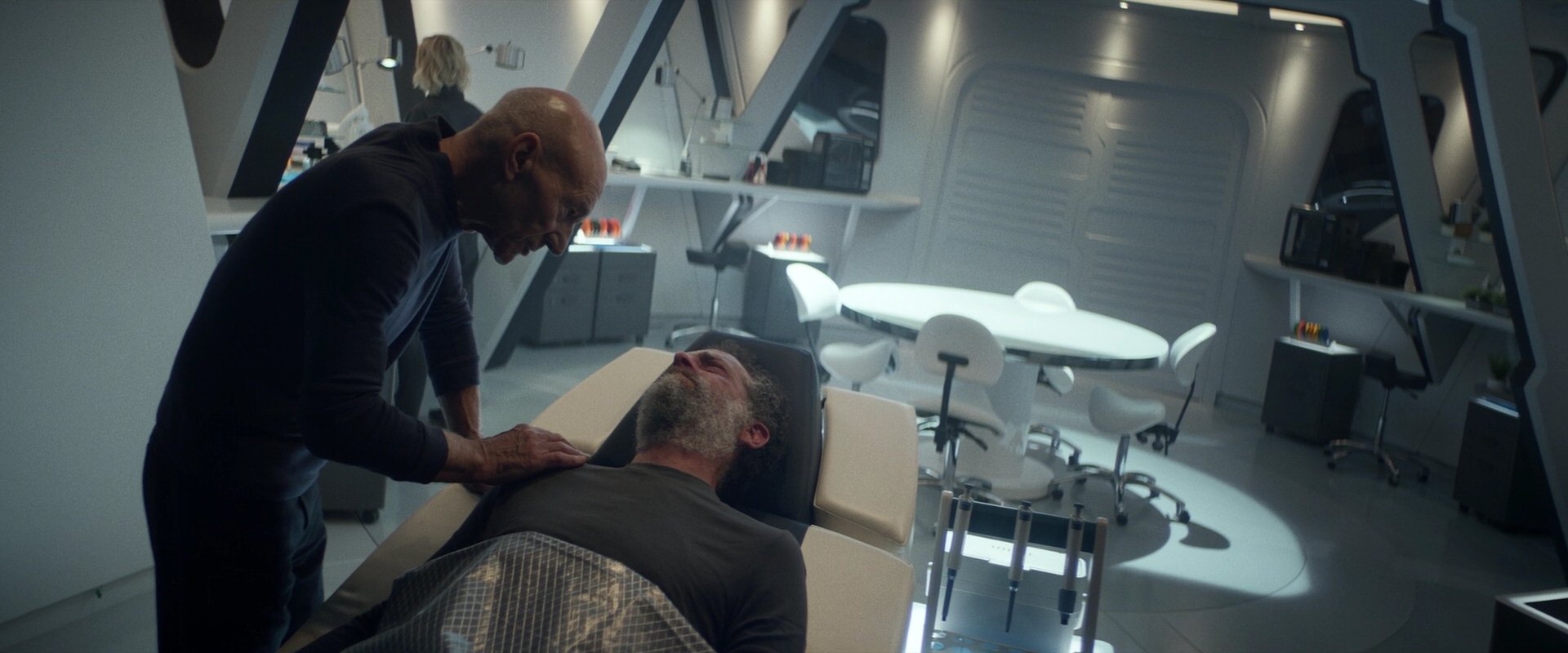 extant_StarTrek_PIC_1x05-StardustCityRag_4344.jpg