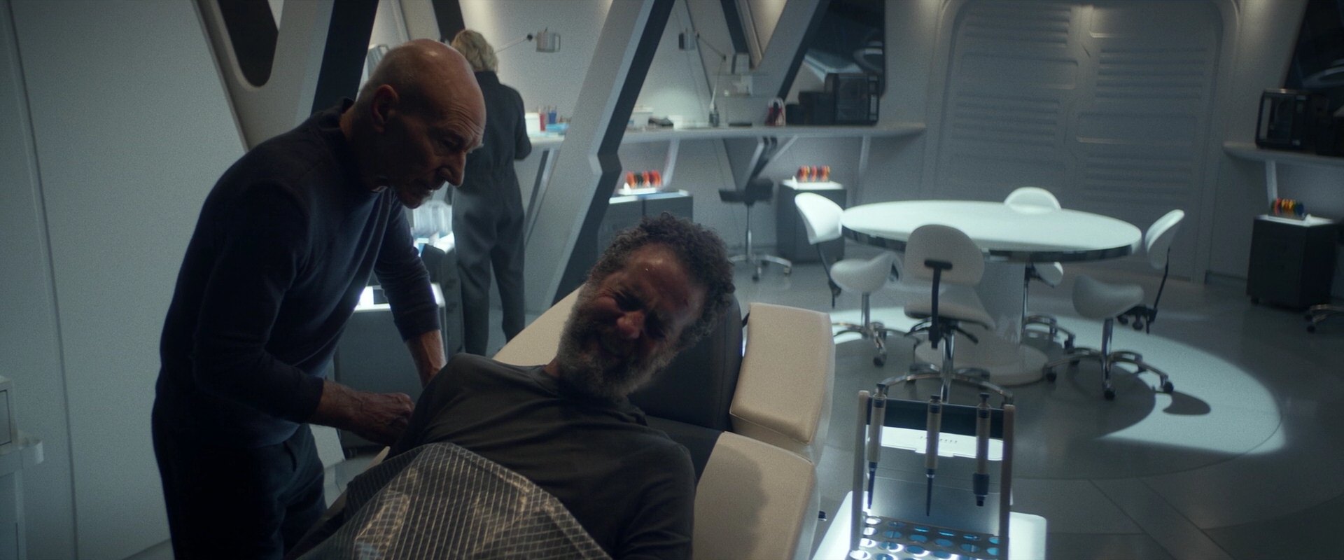 extant_StarTrek_PIC_1x05-StardustCityRag_4369.jpg