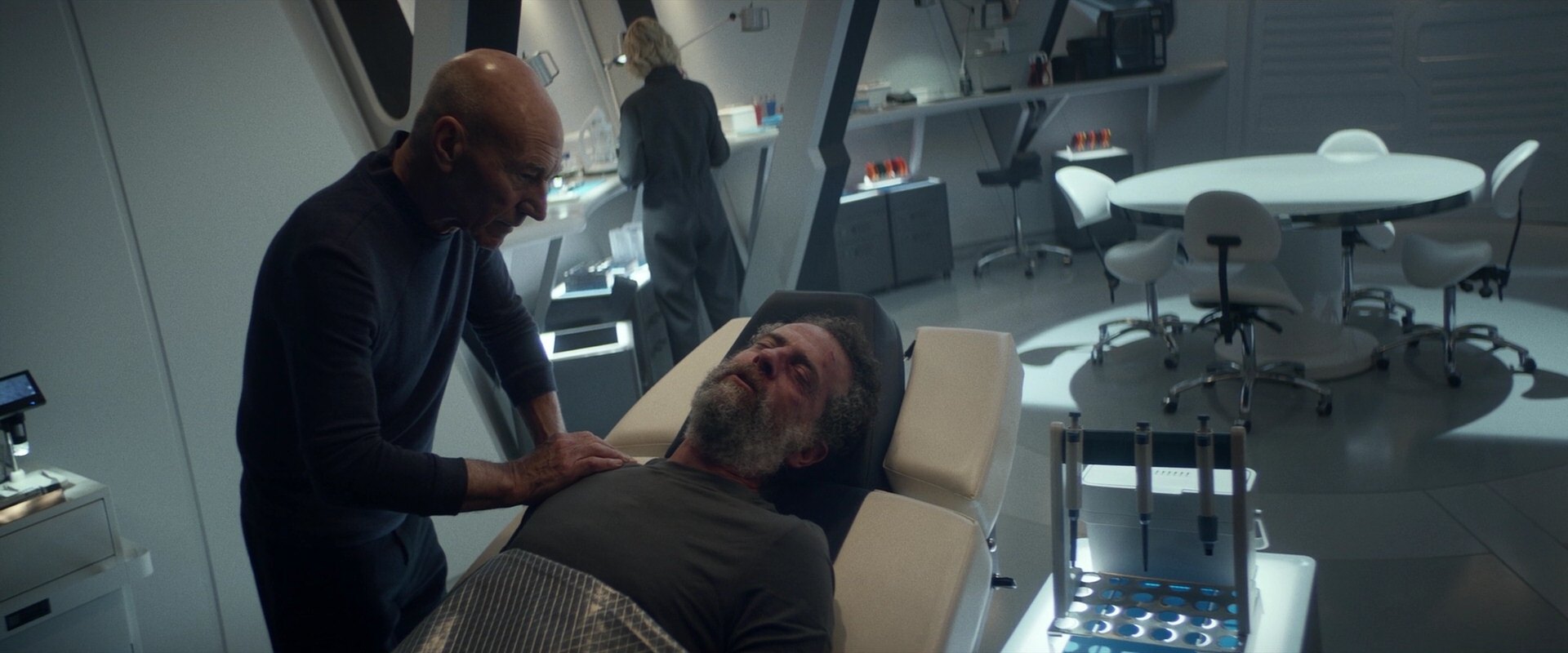 extant_StarTrek_PIC_1x05-StardustCityRag_4379.jpg