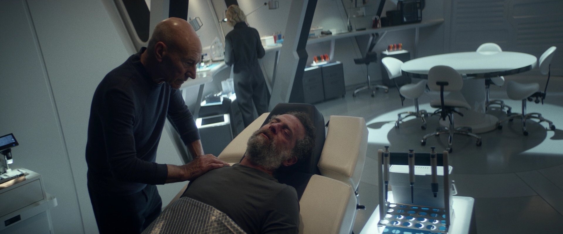 extant_StarTrek_PIC_1x05-StardustCityRag_4380.jpg