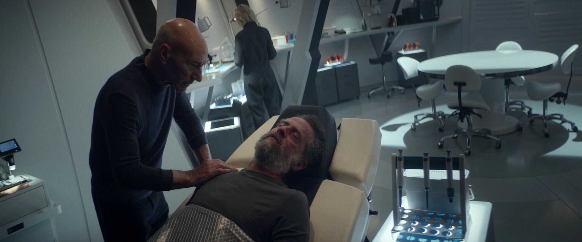 extant_StarTrek_PIC_1x05-StardustCityRag_4381.jpg