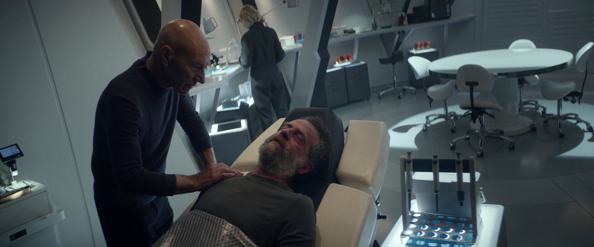 extant_StarTrek_PIC_1x05-StardustCityRag_4382.jpg