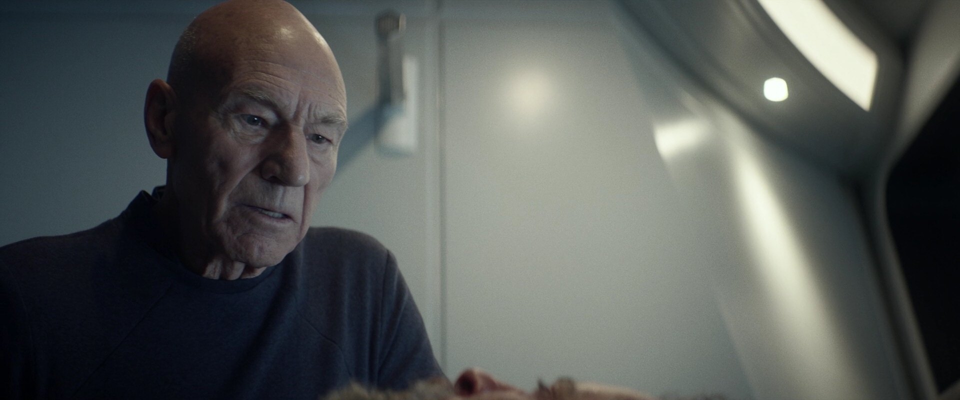 extant_StarTrek_PIC_1x05-StardustCityRag_4403.jpg