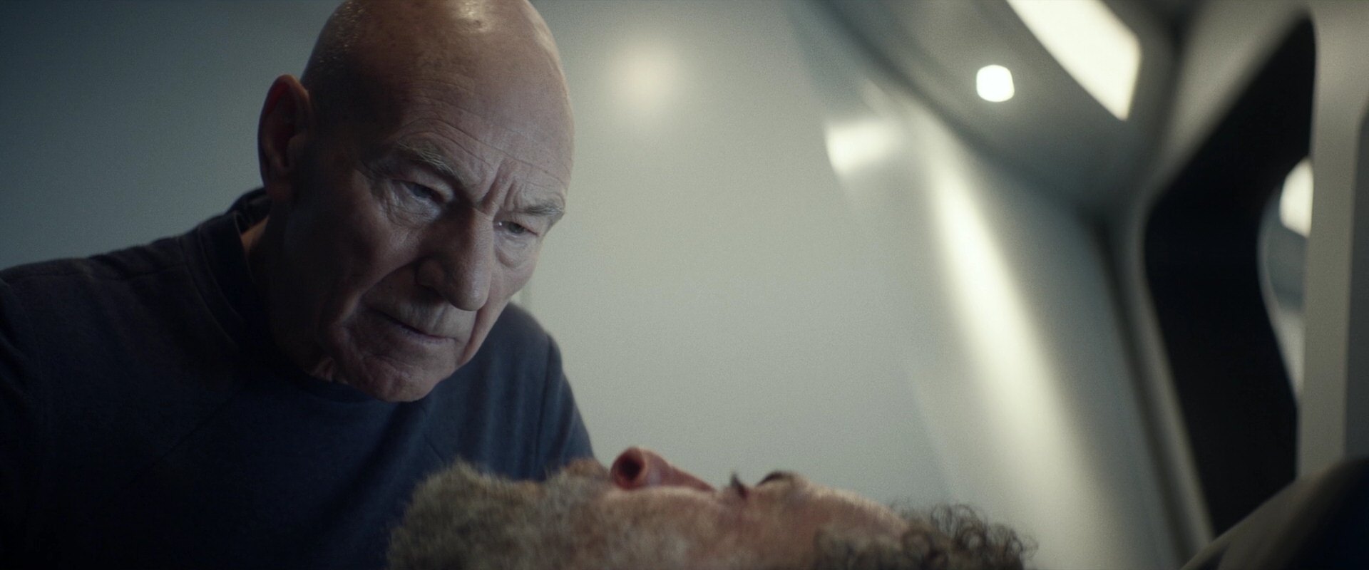 extant_StarTrek_PIC_1x05-StardustCityRag_4433.jpg
