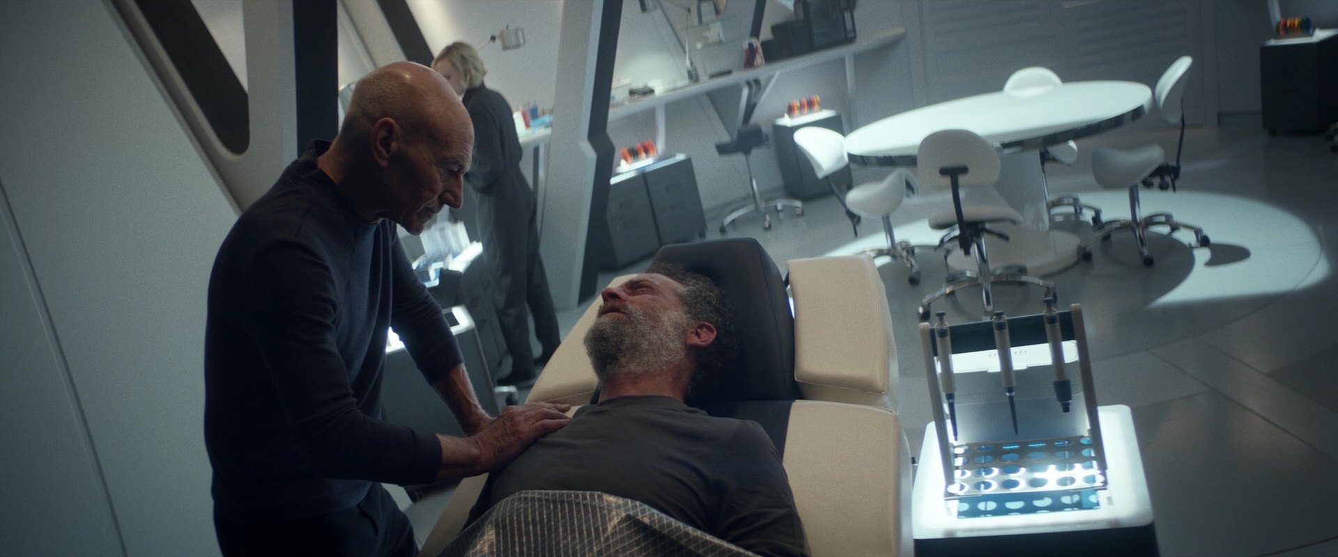 extant_StarTrek_PIC_1x05-StardustCityRag_4481.jpg