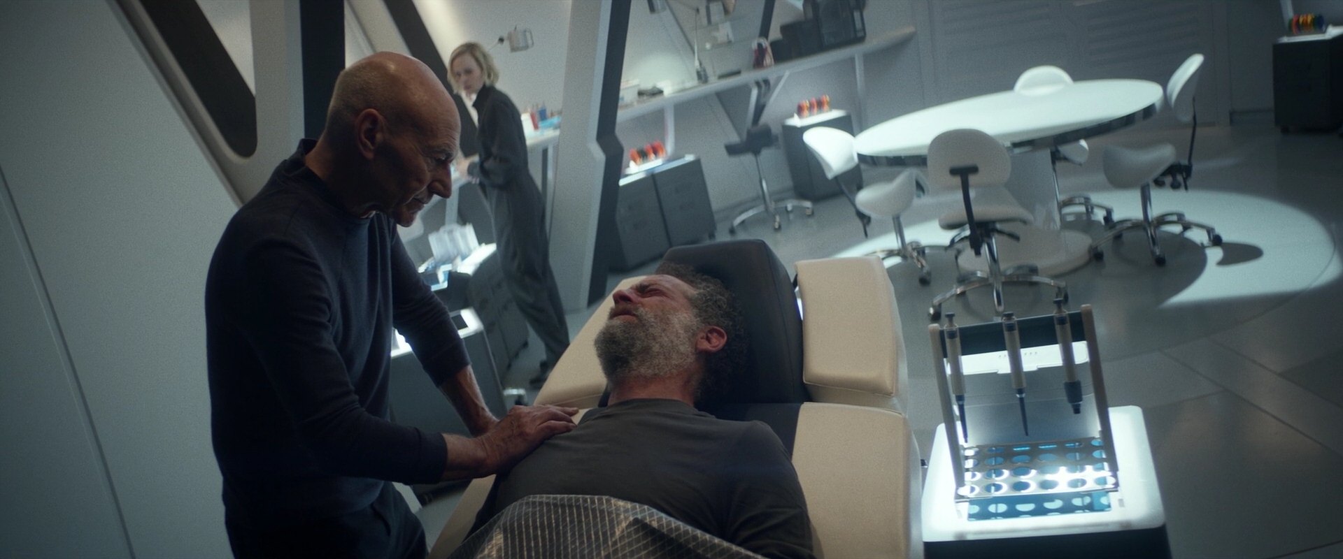 extant_StarTrek_PIC_1x05-StardustCityRag_4482.jpg